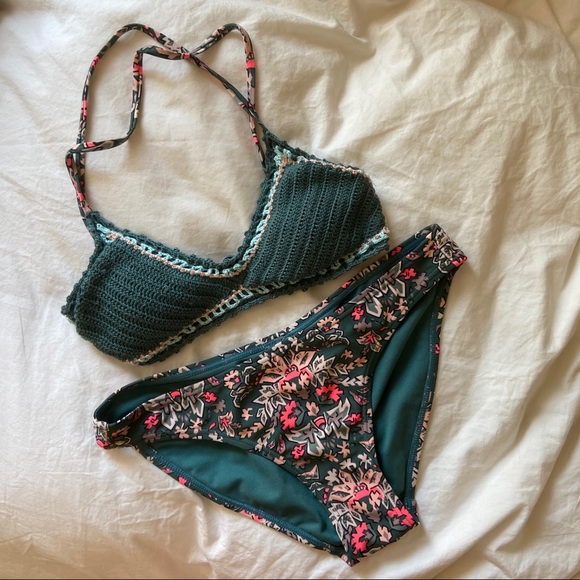 Xhilaration Other - Adorable Knitted Bikini
